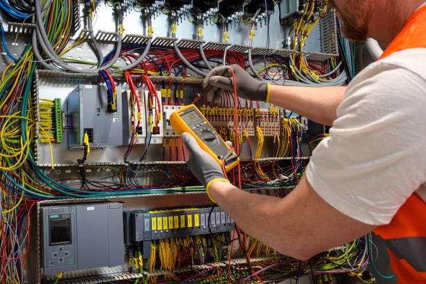 Best Licensed Electrician  in Auburn, MI
